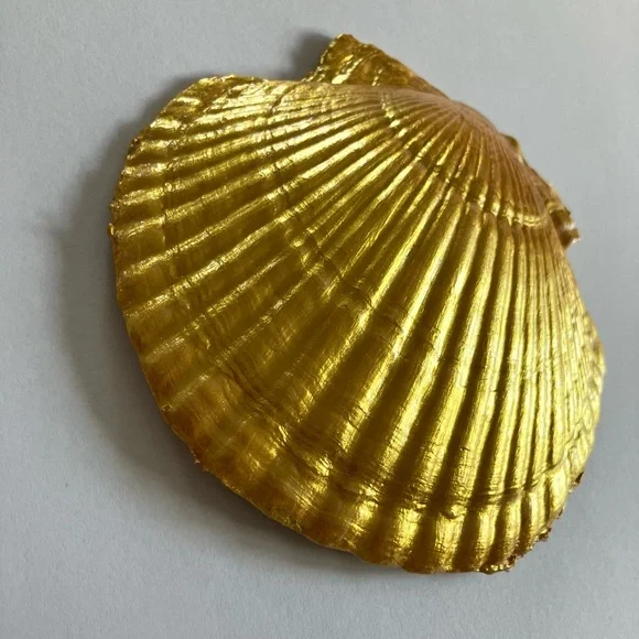 Handcrafted Shell Dish Christmas Trees Decoupage - Picture 3 of 3